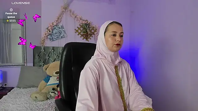 Snapshot of BadraSaadi chatting on 09/19/25, 08:53 BadraSaadi online show from 09/19/25, 08:53