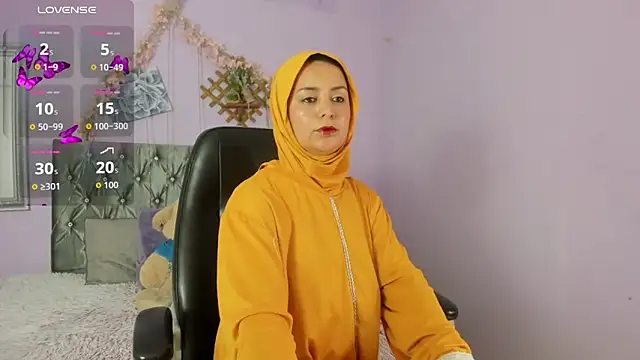 Snapshot of BadraSaadi chatting on 09/26/25, 08:02 BadraSaadi online show from 09/26/25, 08:02