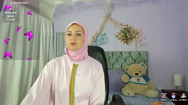 Snapshot of BadraSaadi chatting on 10/07/25, 07:44 BadraSaadi online show from 10/07/25, 07:44