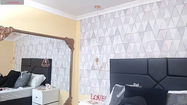 JustinePerry online show from 03/23/25, 03:54