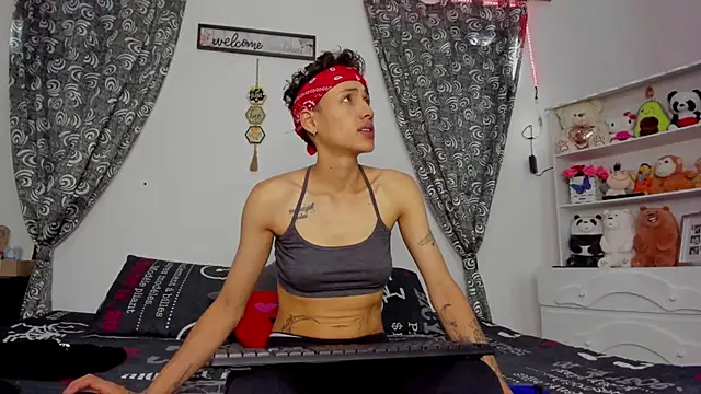 megan 100 online show from 09/18/25, 07:05