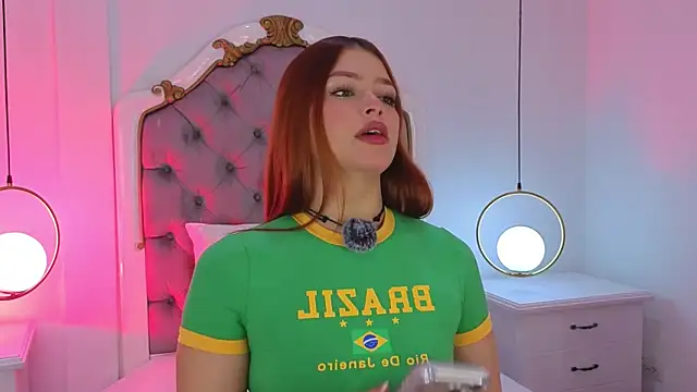 Snapshot of _ambar_Adamss chatting on 11/23/25, 11:21 ambar Adamss online show from 11/23/25, 11:21