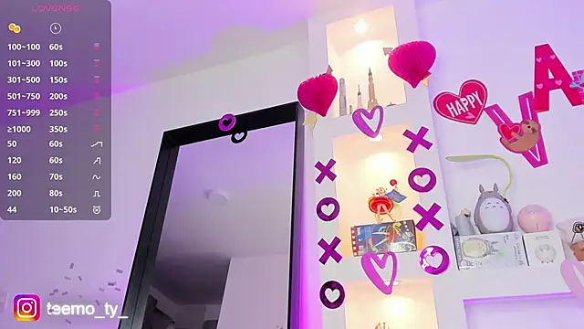 Snapshot of teemotwink chatting on 02/15/25, 09:37 teemotwink online show from 02/15/25, 09:37