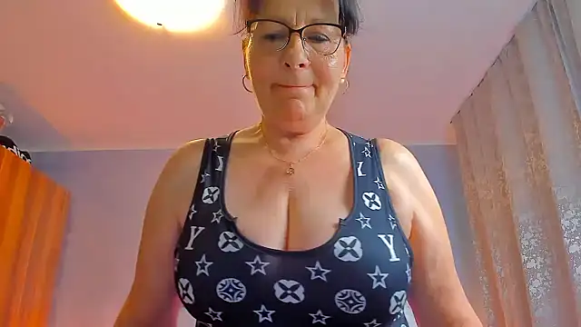 sweetangell69  online show from 06/18/26, 03:07