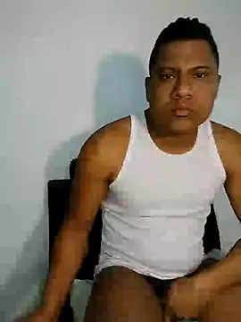 latinblack01 online show from 12/04/24, 06:39