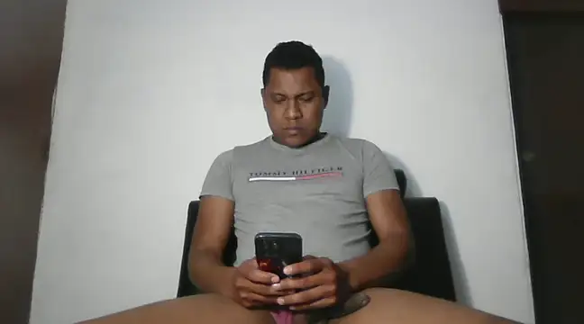 latinblack01 online show from 02/11/25, 05:05