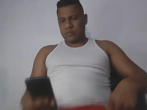 latinblack01 online show from 10/21/25, 01:56