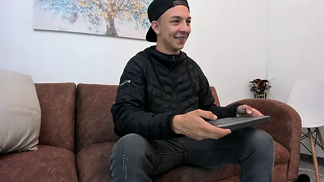 Samuel Up online show from 02/13/25, 04:00