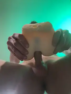 Snapshot of hornybdsmbwc chatting on 01/14/25, 04:15 hornybdsmbwc online show from 01/14/25, 04:15