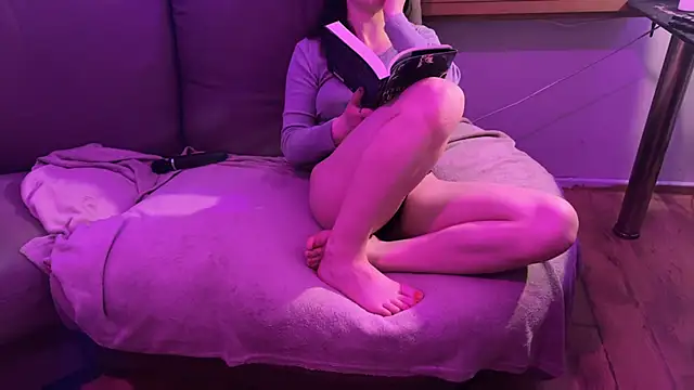 MiliExteraaa online show from 03/10/25, 12:07