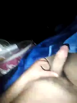 Snapshot of ch___ro69 chatting on 12/22/24, 03:00 ch ro69 online show from 12/22/24, 03:00