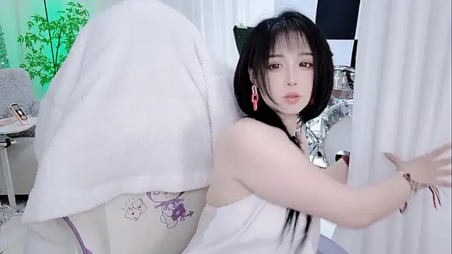 Vaness-a online show from 11/30/25, 03:49