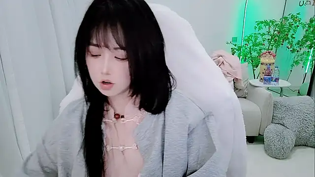 Vaness-a online show from 02/11/26, 03:06