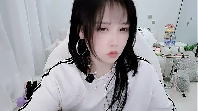 Vaness-a online show from 04/01/26, 02:45