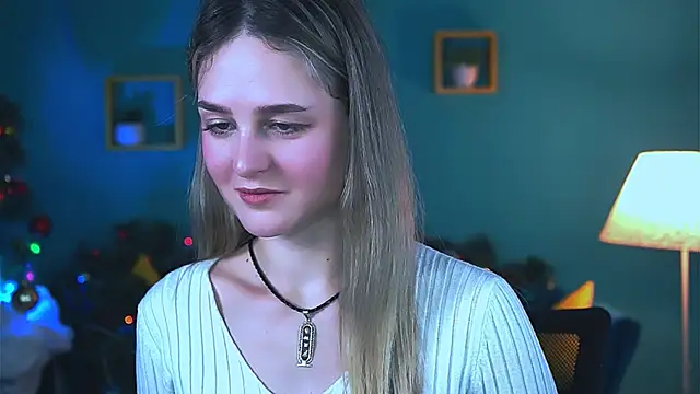 DeboraLarson online show from 01/19/25, 03:21