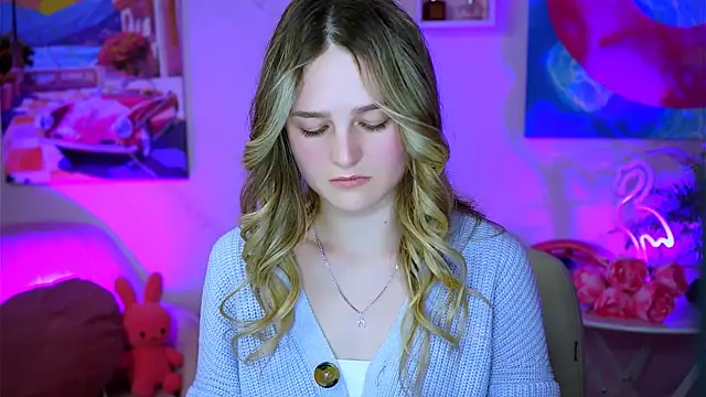 DeboraLarson online show from 02/09/25, 12:41