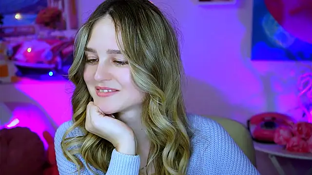 DeboraLarson online show from 02/10/25, 12:52