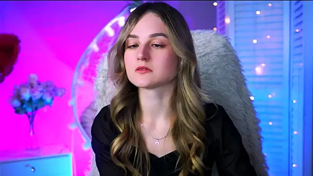 DeboraLarson online show from 03/01/25, 04:22