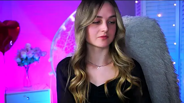 DeboraLarson online show from 03/01/25, 07:26