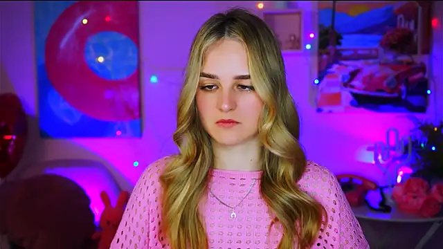 DeboraLarson online show from 03/18/25, 03:53