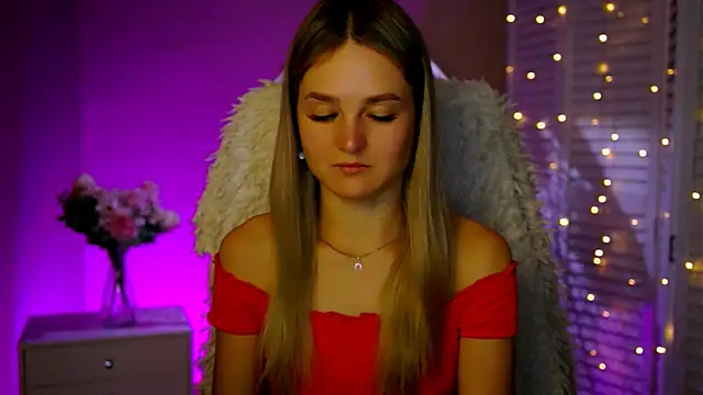 DeboraLarson online show from 11/21/25, 03:38