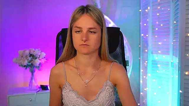 DeboraLarson online show from 03/27/26, 08:26