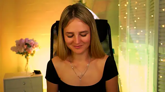 DeboraLarson online show from 04/10/26, 03:12