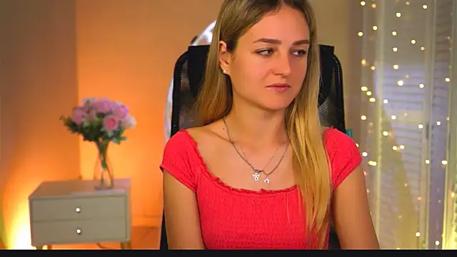 DeboraLarson online show from 07/07/26, 04:15
