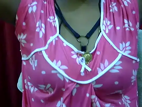 HOT-SEEMAA online show from 09/25/25, 04:32