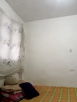 Snapshot of ashley__foxx_ chatting on 01/06/26, 11:47 ashley foxx online show from 01/06/26, 11:47