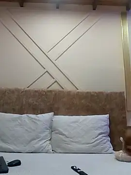 Snapshot of ashley__foxx_ chatting on 02/12/26, 01:17 ashley foxx online show from 02/12/26, 01:17