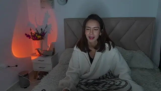 Bonnieshyy online show from 05/28/26, 05:27
