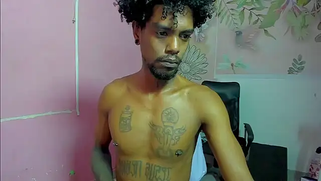 bigblackhotx1 online show from 03/01/26, 10:17