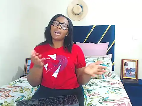 Snapshot of veronica1xxx chatting on 09/27/25, 06:35 veronica1xxx online show from 09/27/25, 06:35