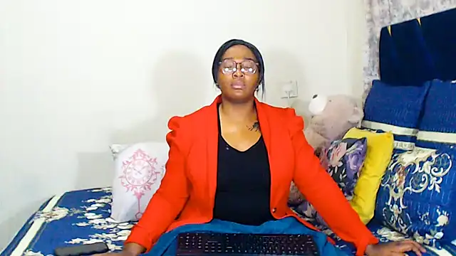 veronica1xxx online show from 04/24/26, 07:27