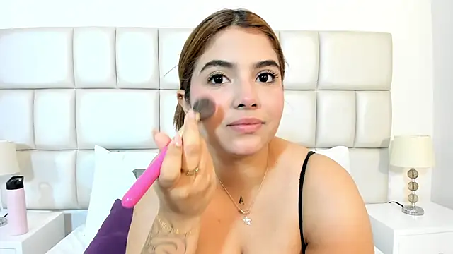 Snapshot of CortanaAdamss chatting on 09/10/25, 11:10 CortanaAdamss online show from 09/10/25, 11:10