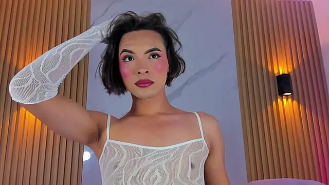 miss Ari online show from 12/16/24, 07:32