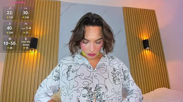 miss Ari online show from 02/18/25, 07:41