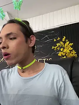 miss Ari online show from 03/09/25, 05:28