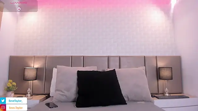 Eevee Taylor online show from 07/01/26, 02:02