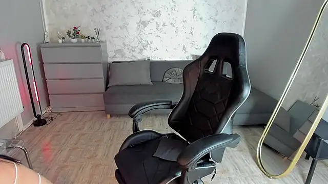 Ivy belle online show from 02/06/25, 05:35