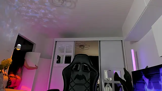 Ivy belle online show from 11/28/25, 05:54