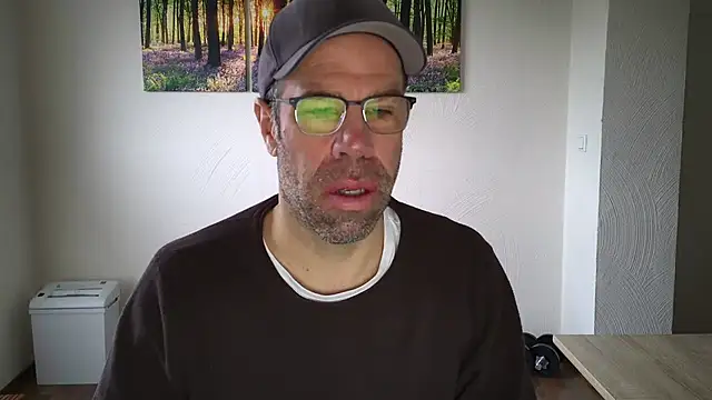 Harry Boldt online show from 10/14/25, 07:20