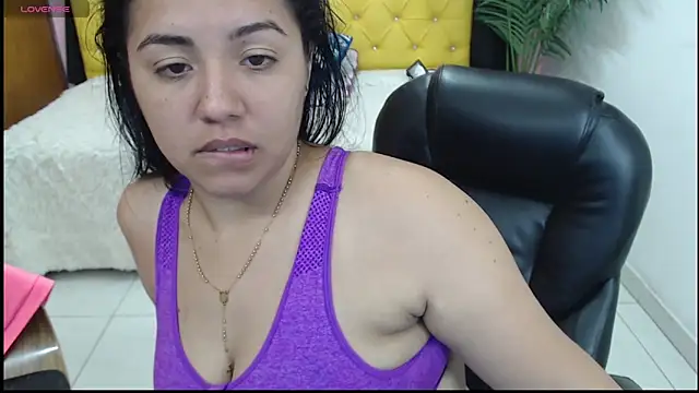 candiapole online show from 01/09/25, 01:02