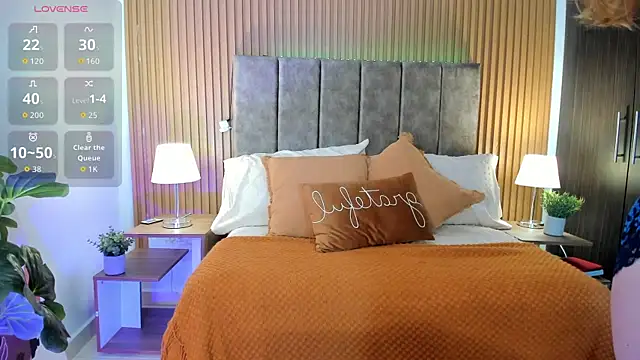 Snapshot of StacyWoods chatting on 11/14/25, 05:00 StacyWoods online show from 11/14/25, 05:00