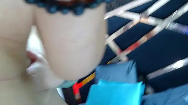 Snapshot of tiffanyandClark chatting on 03/11/25, 08:09 tiffanyandClark online show from 03/11/25, 08:09