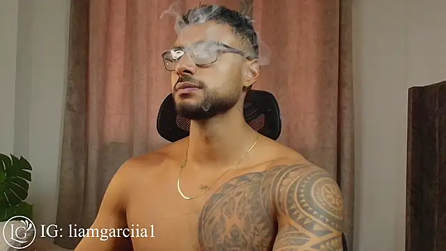 LiamGarcia1 online show from 03/19/25, 05:50