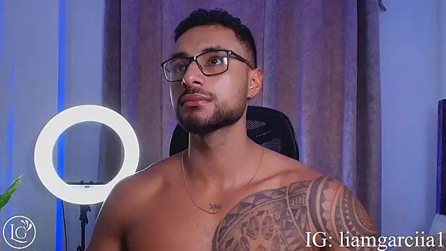 LiamGarcia1 online show from 03/20/25, 01:59