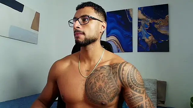 LiamGarcia1 online show from 09/10/25, 02:06