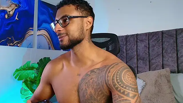 LiamGarcia1 online show from 09/22/25, 01:13